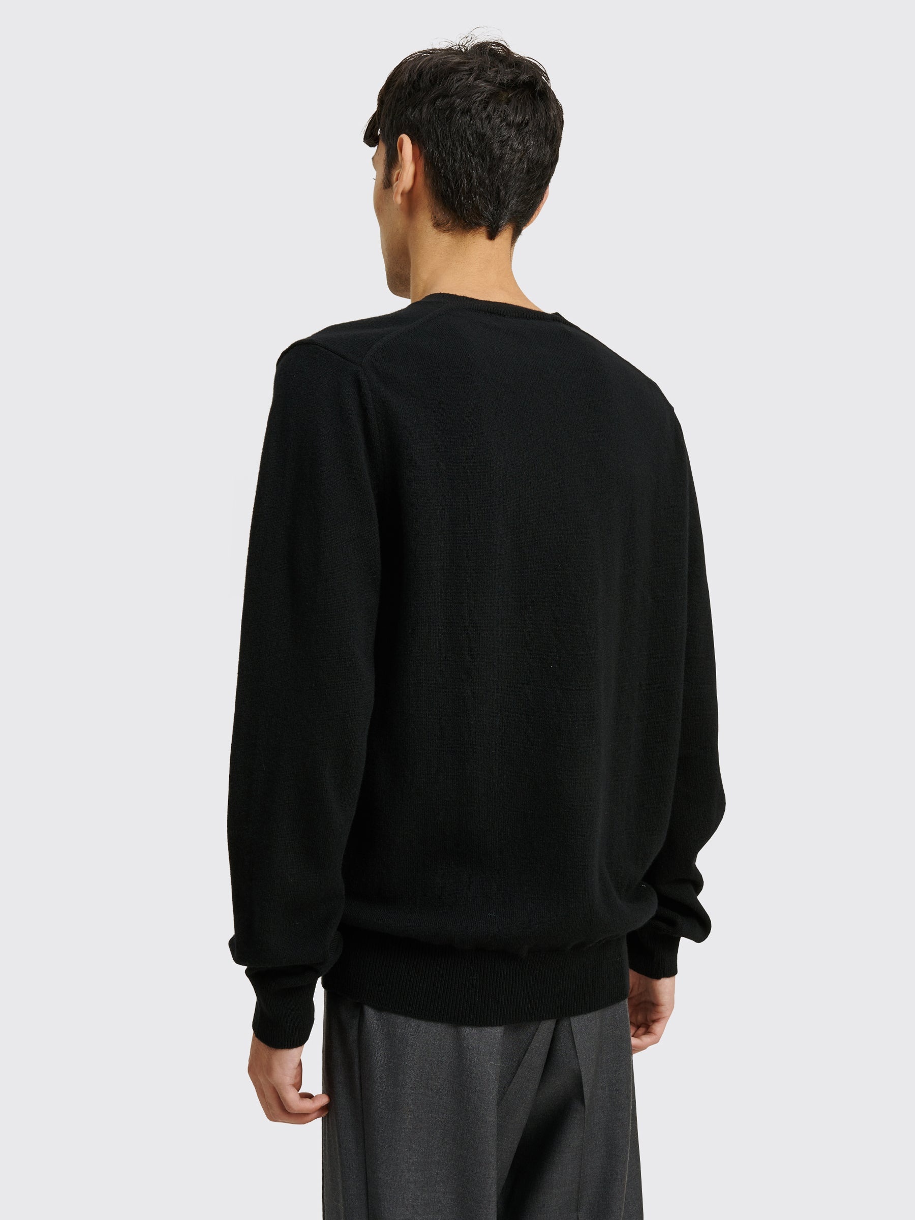 COMME DES GARÇONS PLAY MINI HEART V-NECK KNIT SWEATER BLACK - 4