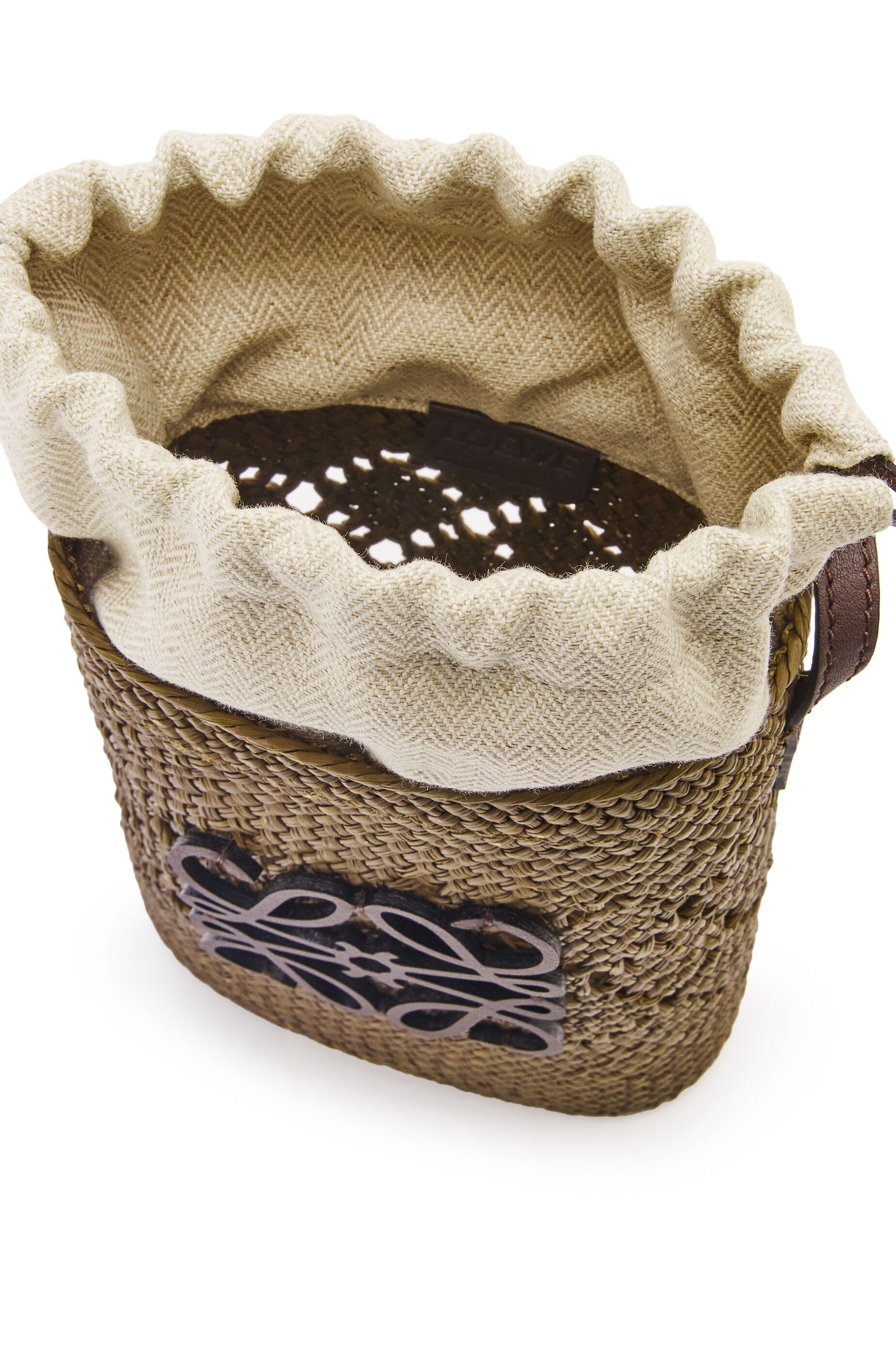 Anagram Ajouré square pocket in iraca palm and classic calfskin - 6