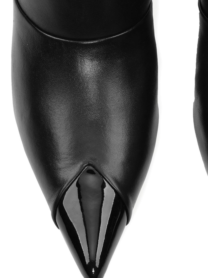 pointed-toe leather boots 3