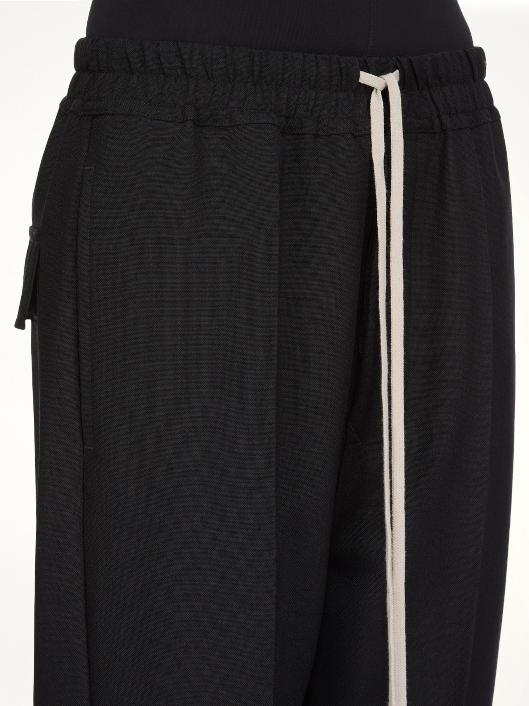 Drawstring Astaires Cropped in Black - 3