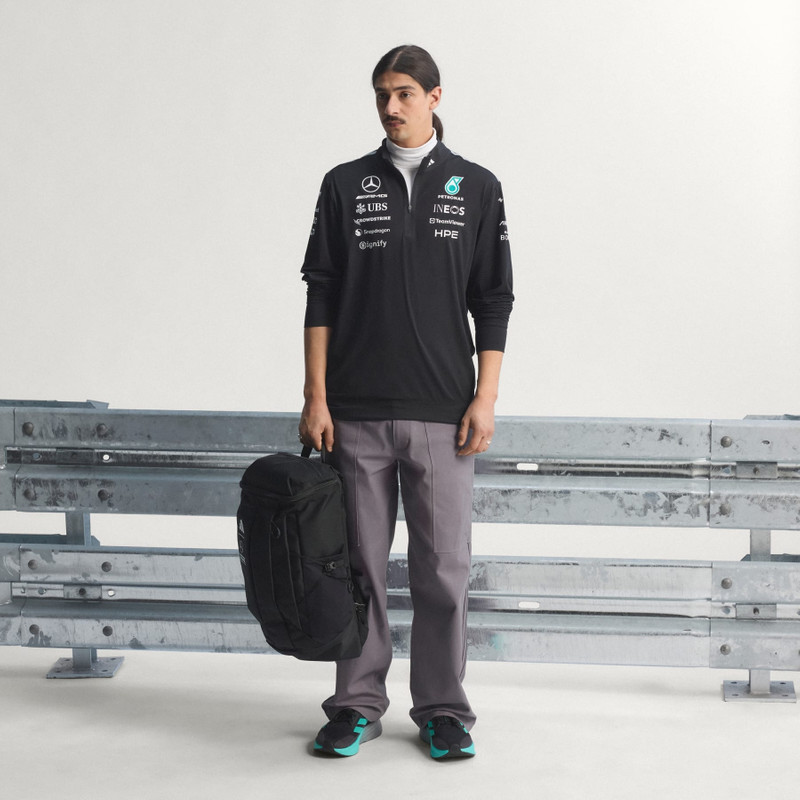 MERCEDES - AMG PETRONAS FORMULA 1 TEAM ENGINEERS QUARTER ZIP Sweatshirt 3