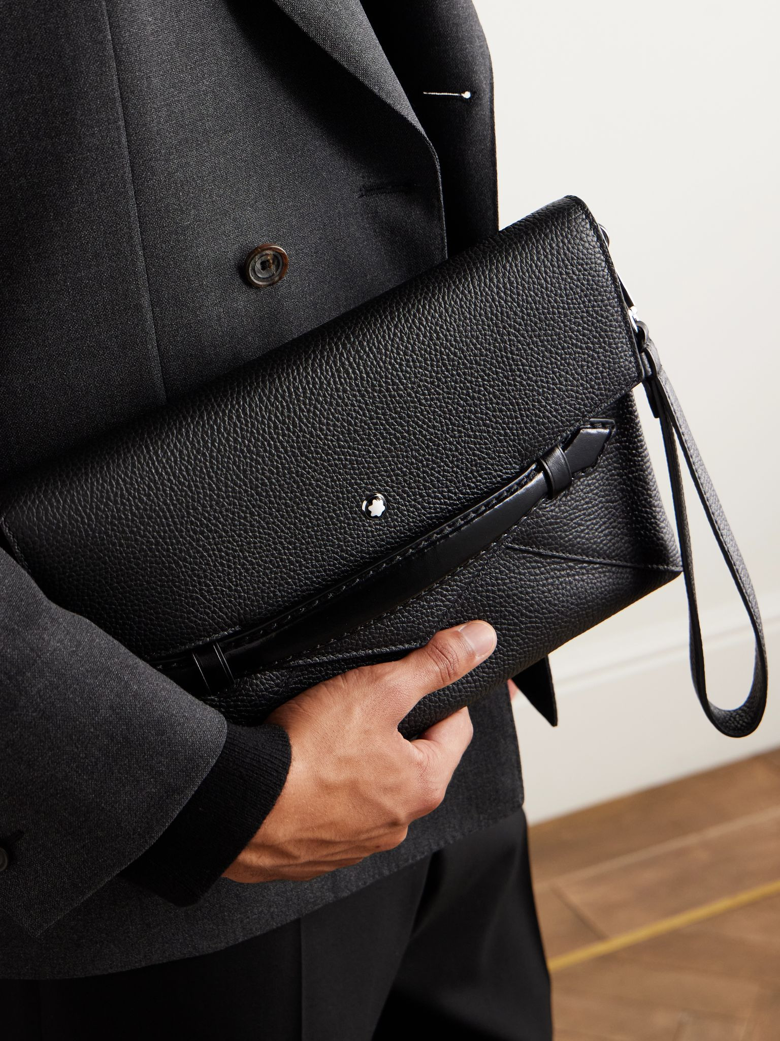 Full-Grain Leather Pouch Black - 2