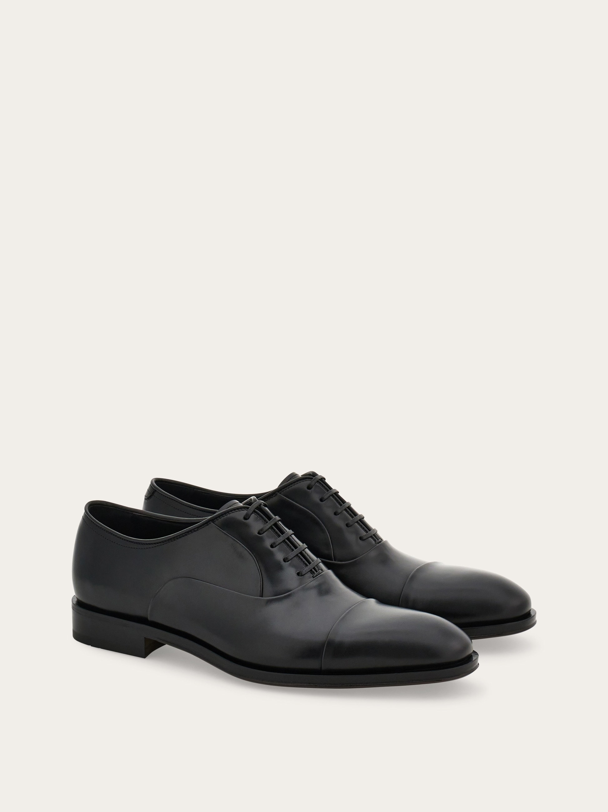 Oxford shoe with toe cap - 2