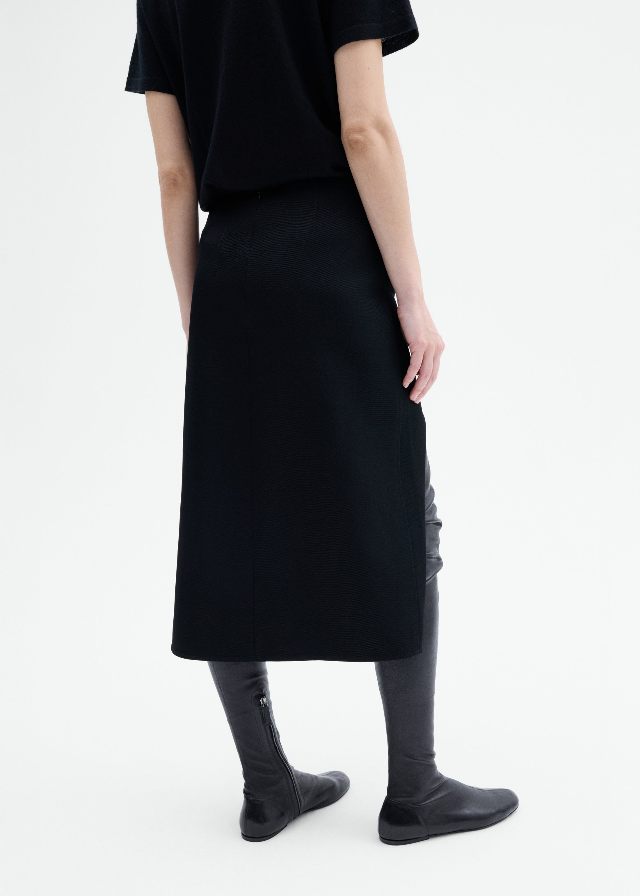 Keyhole Skirt in Virgin Wool - 4