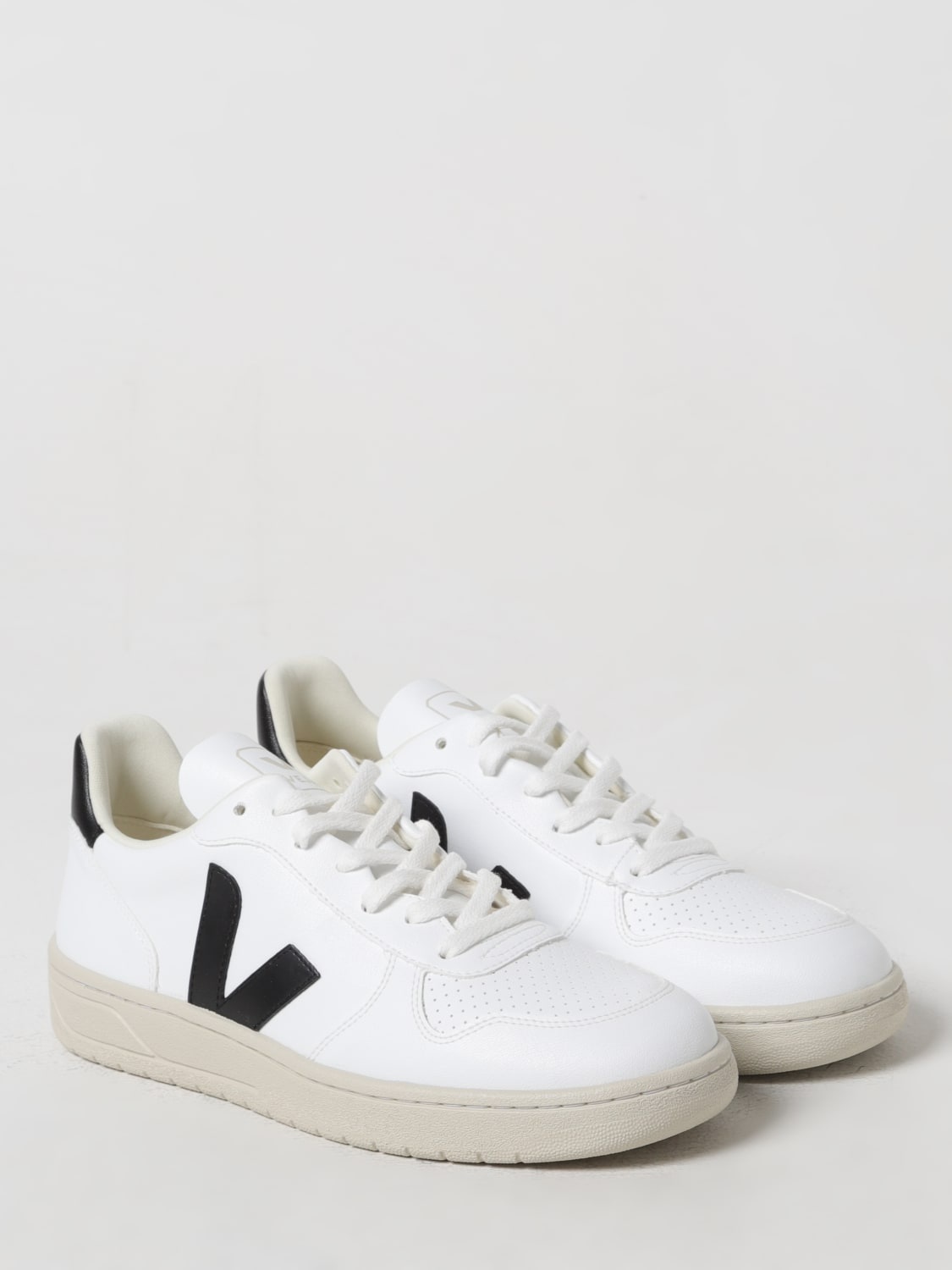 Sneakers men Veja - 2