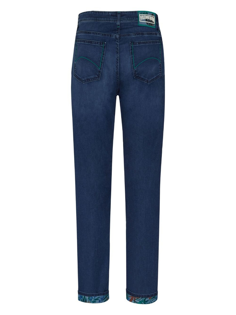 straight-leg jeans 4