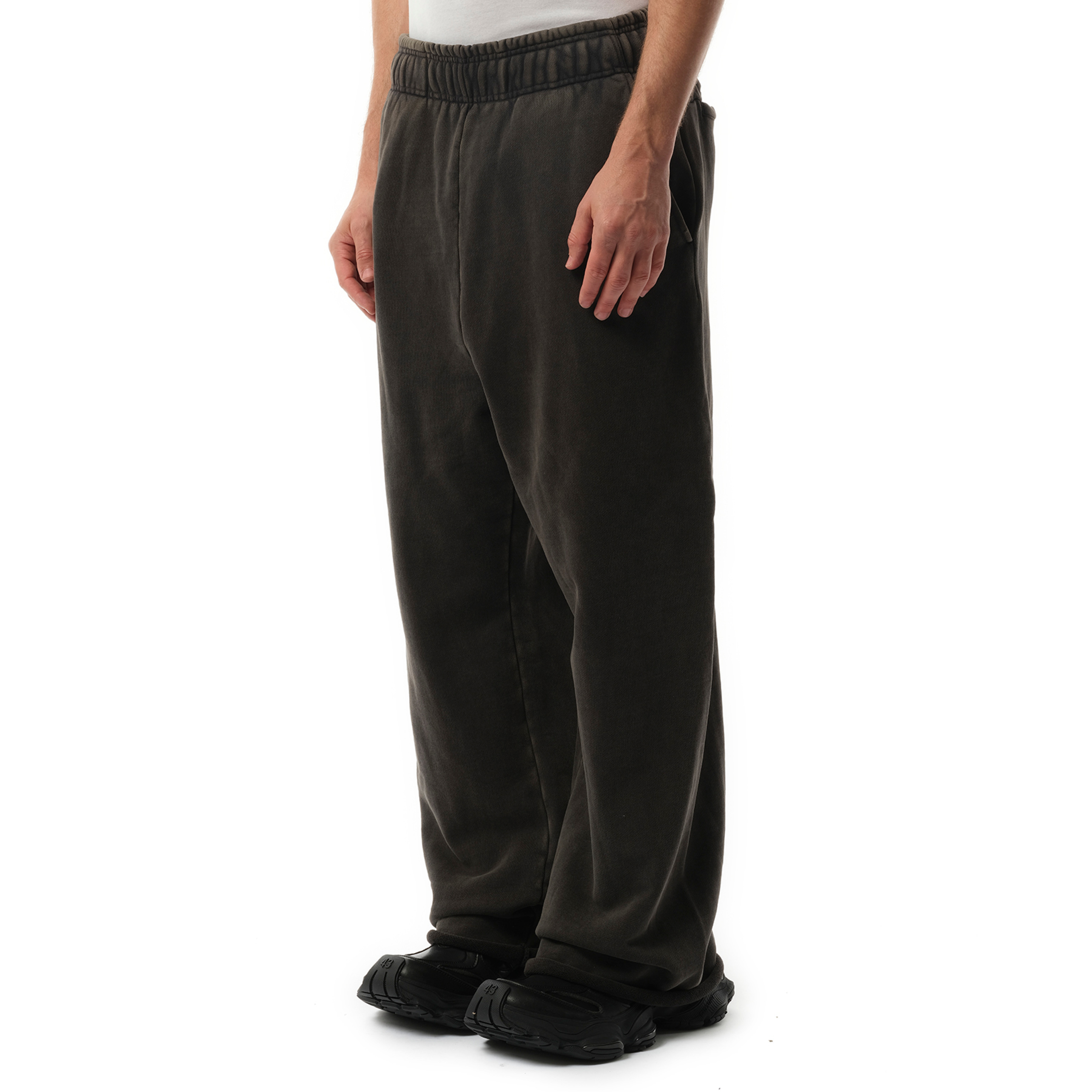Full Sweatpants in Washed Black - 5