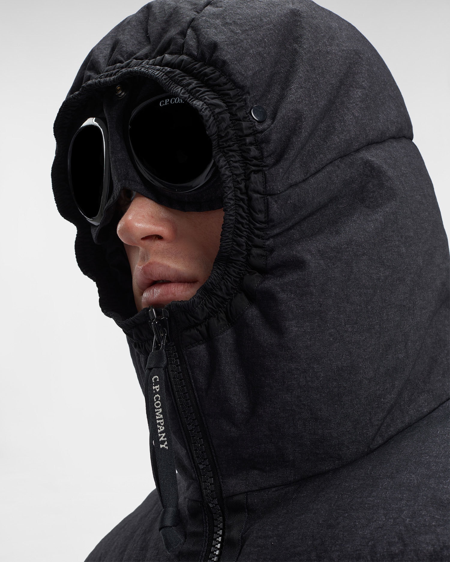 c.p.company Co-Ted Goggle Down Jacket新作