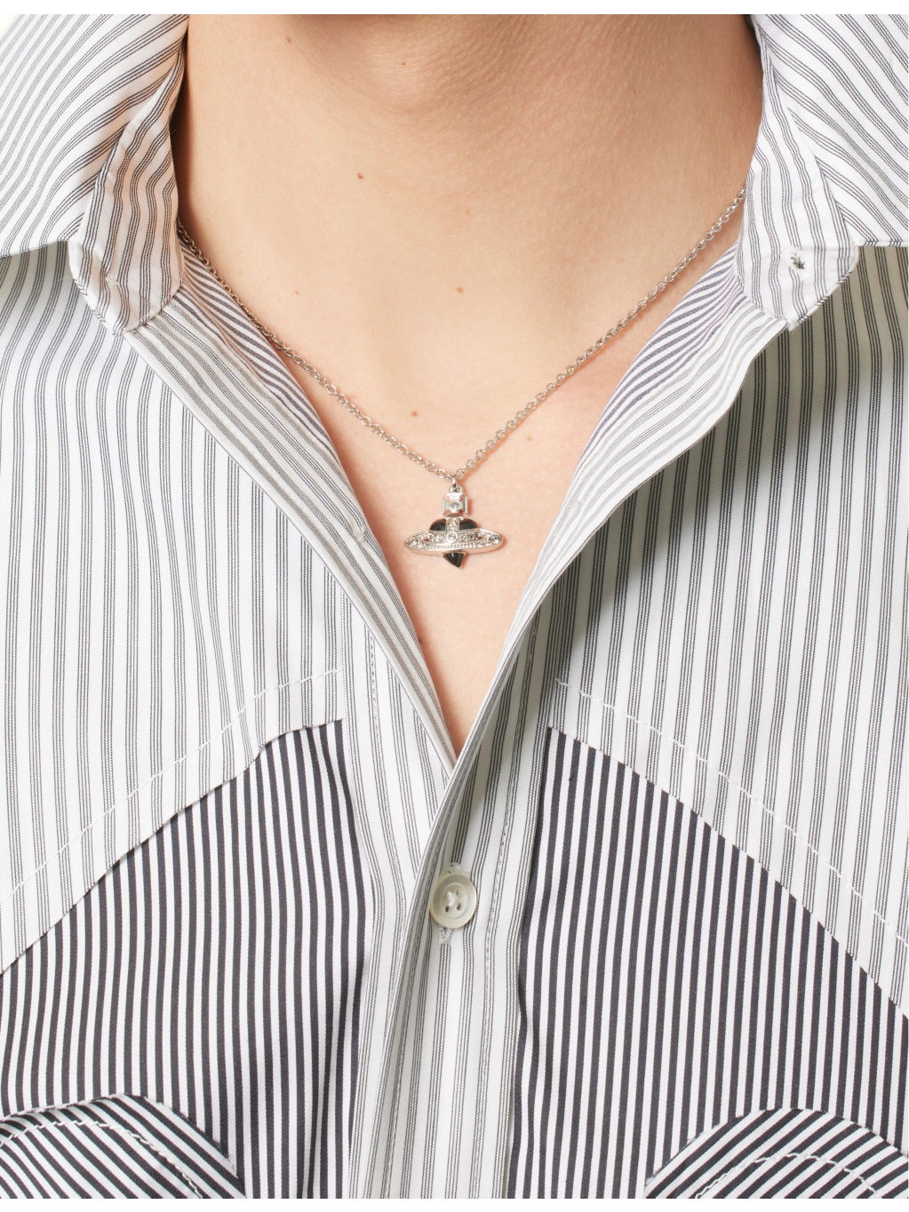 Diamante Heart silver-tone brass and crystal pendant necklace - 2