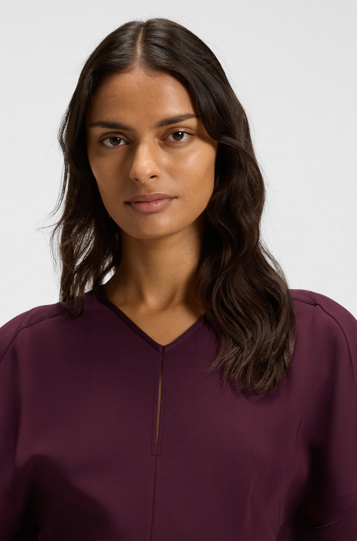 KEYHOLE-NECKLINE DRESS IN SOFT CREPE - 5