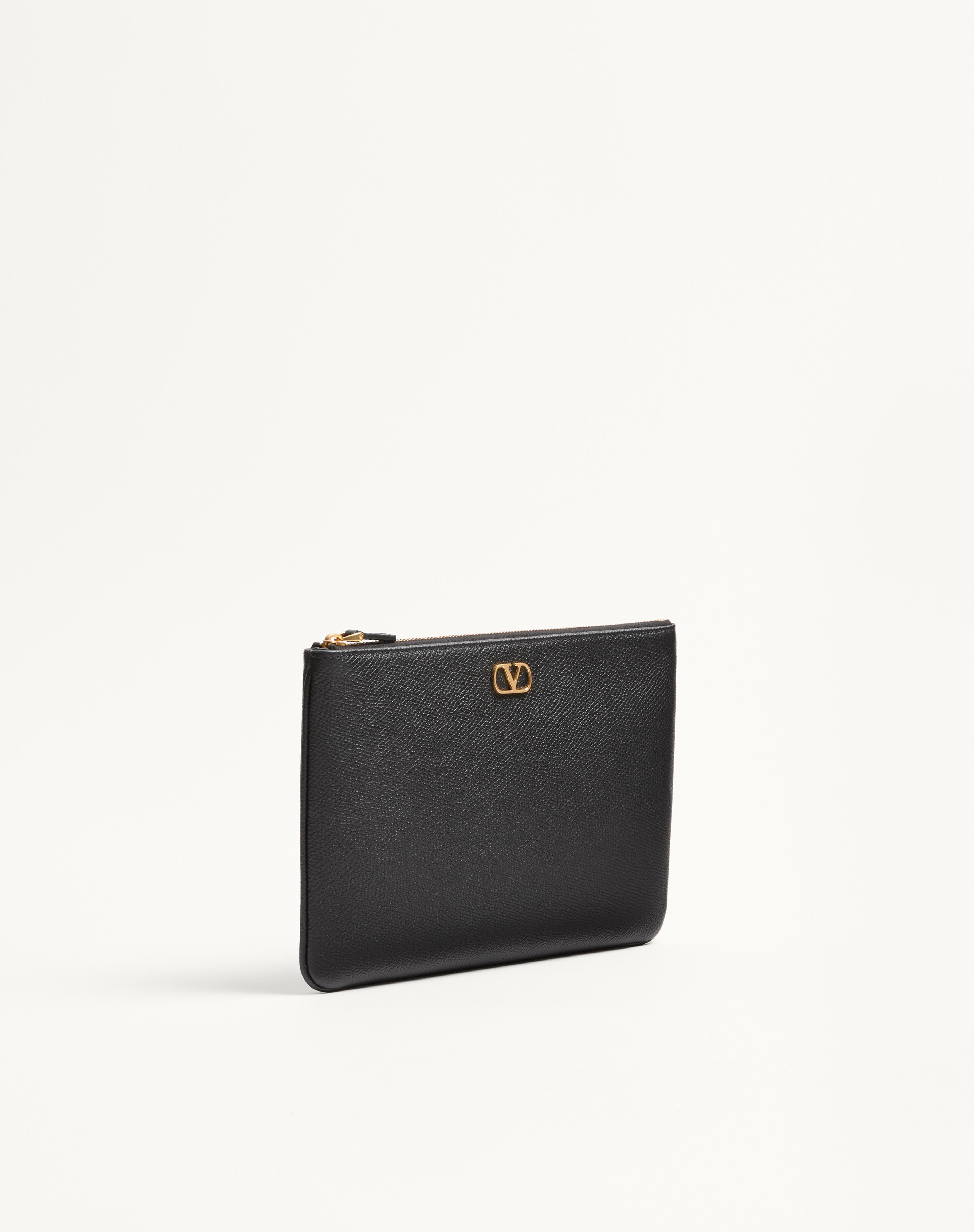 VLOGO SIGNATURE GRAINY CALFSKIN CLUTCH BAG - 3
