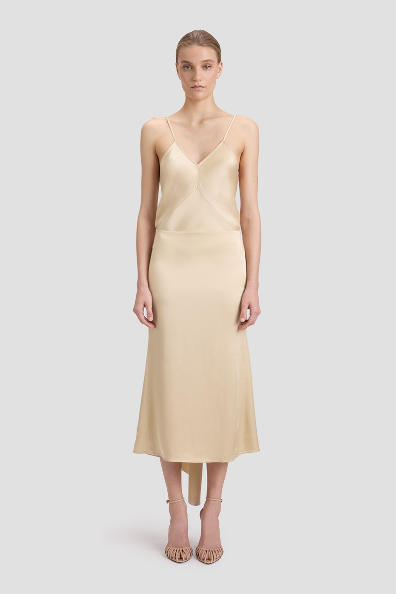 Victoria Beckham Kick Detail Skirt In Macadamia outlook