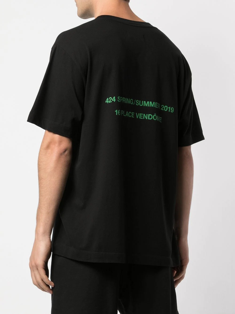 Camiseta com logo - 4