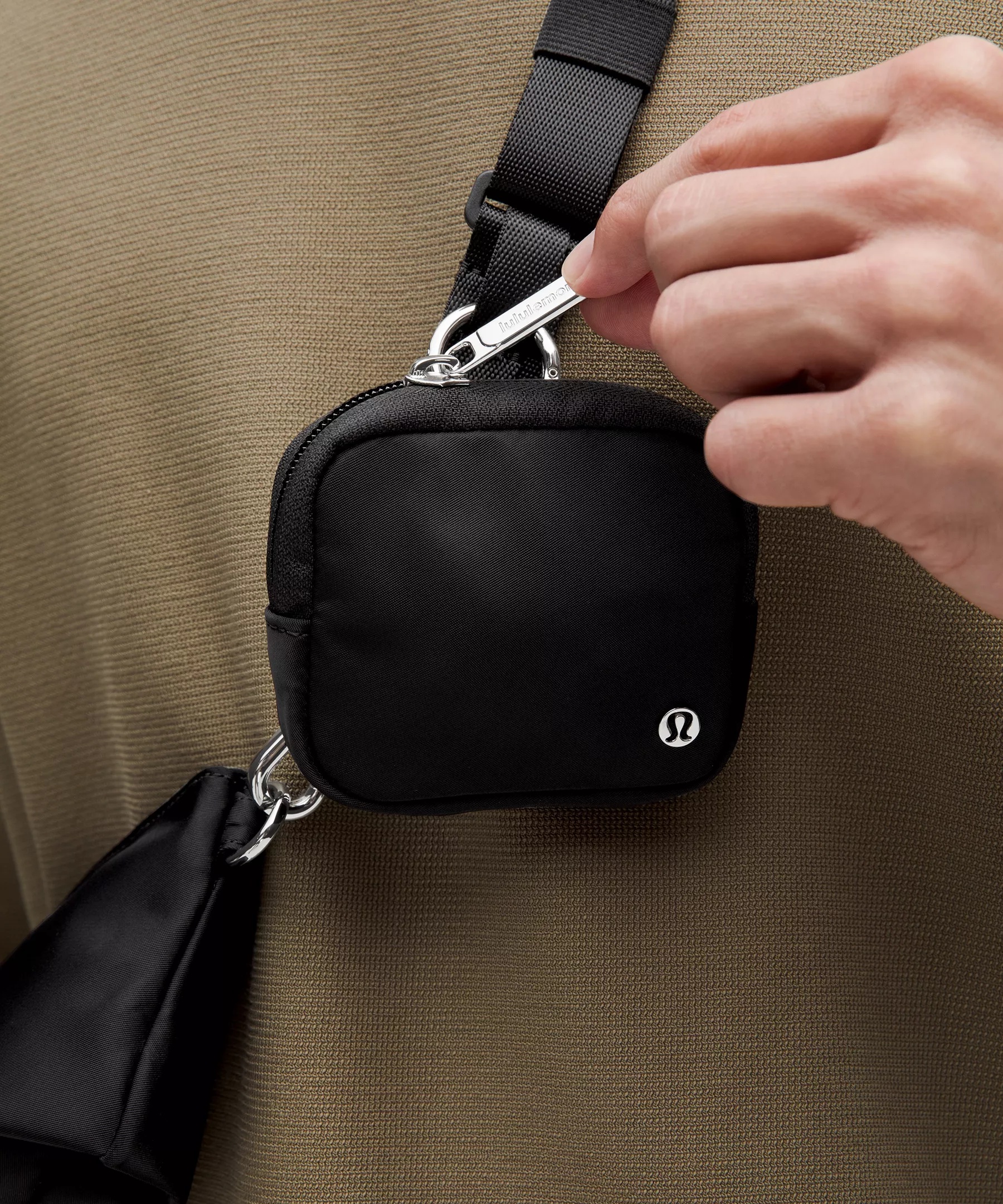 Dual-Pouch Sling - 4