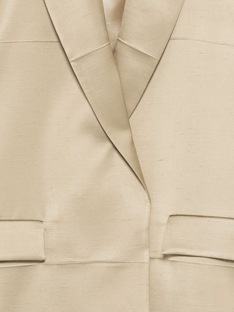 notched-lapel blazer 3
