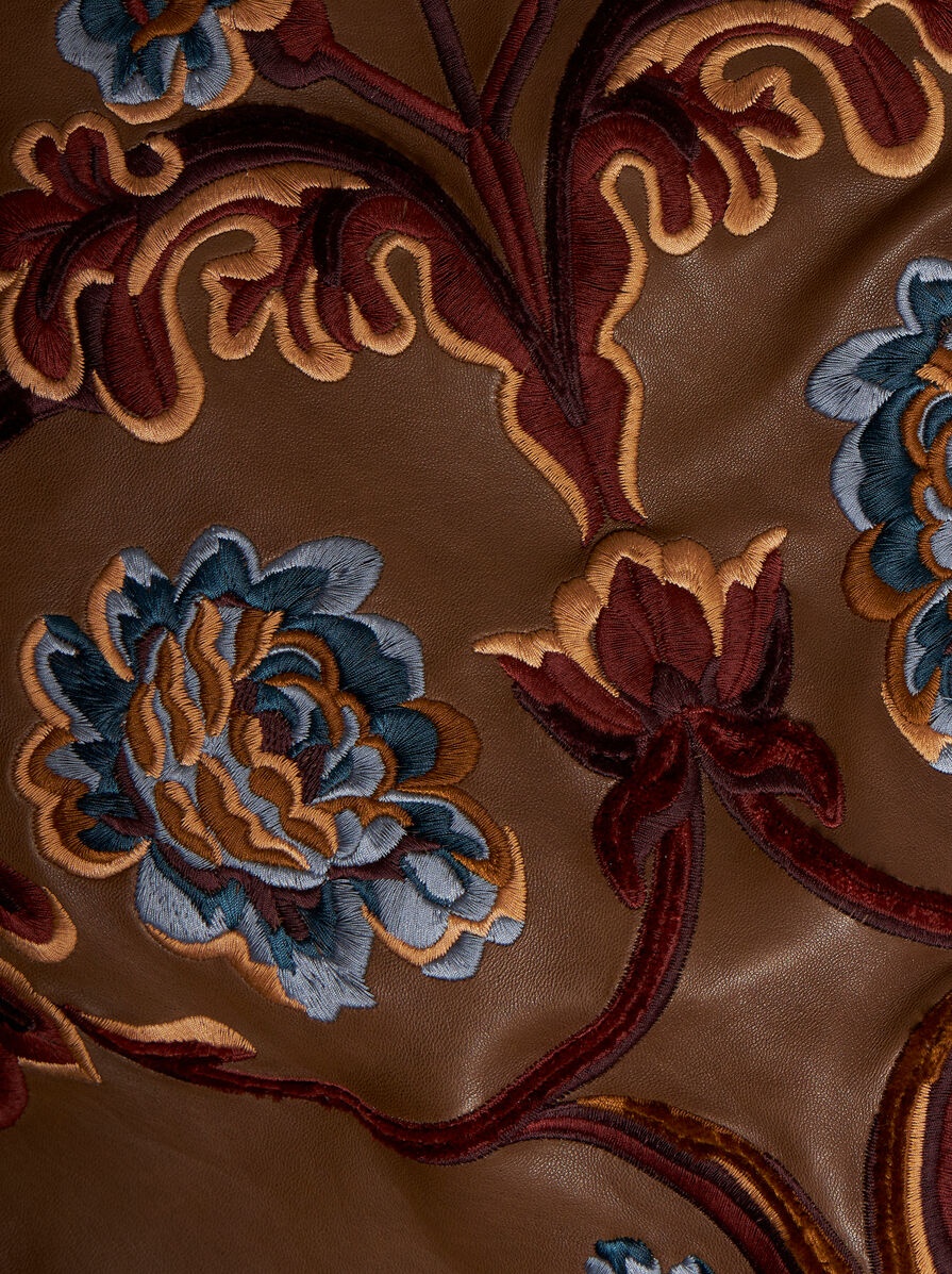 LEATHER TRENCH COAT WITH EMBROIDERY - 7