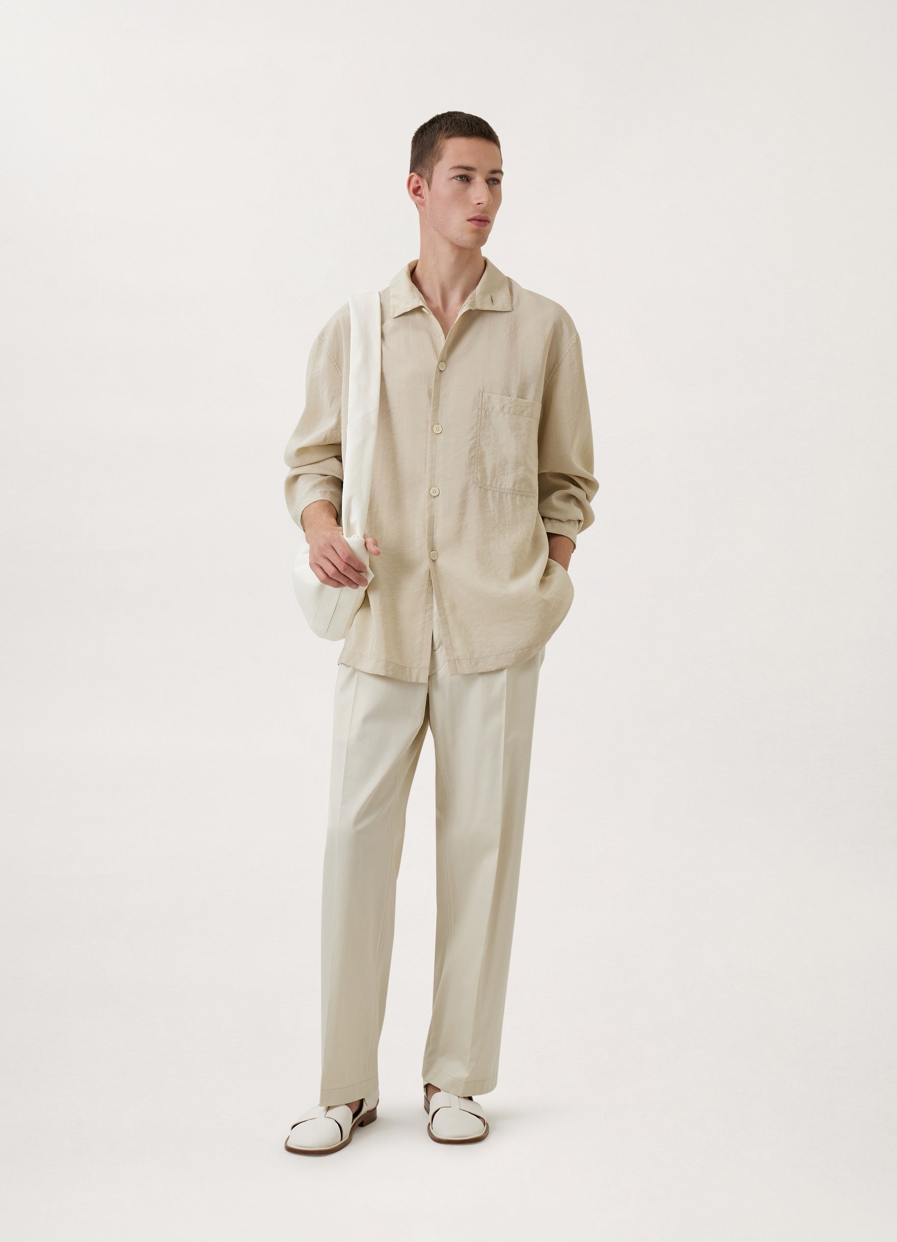 EASY PLEATED PANTS
COTTON TWILL - 2
