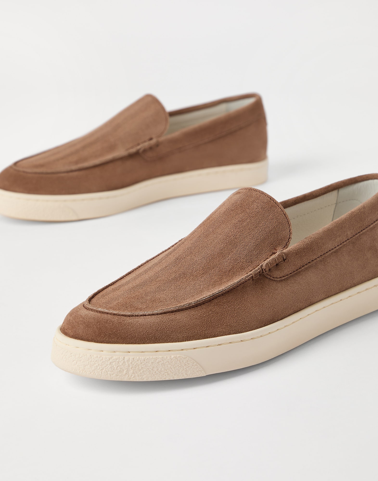 Chevron-effect suede loafers - 3