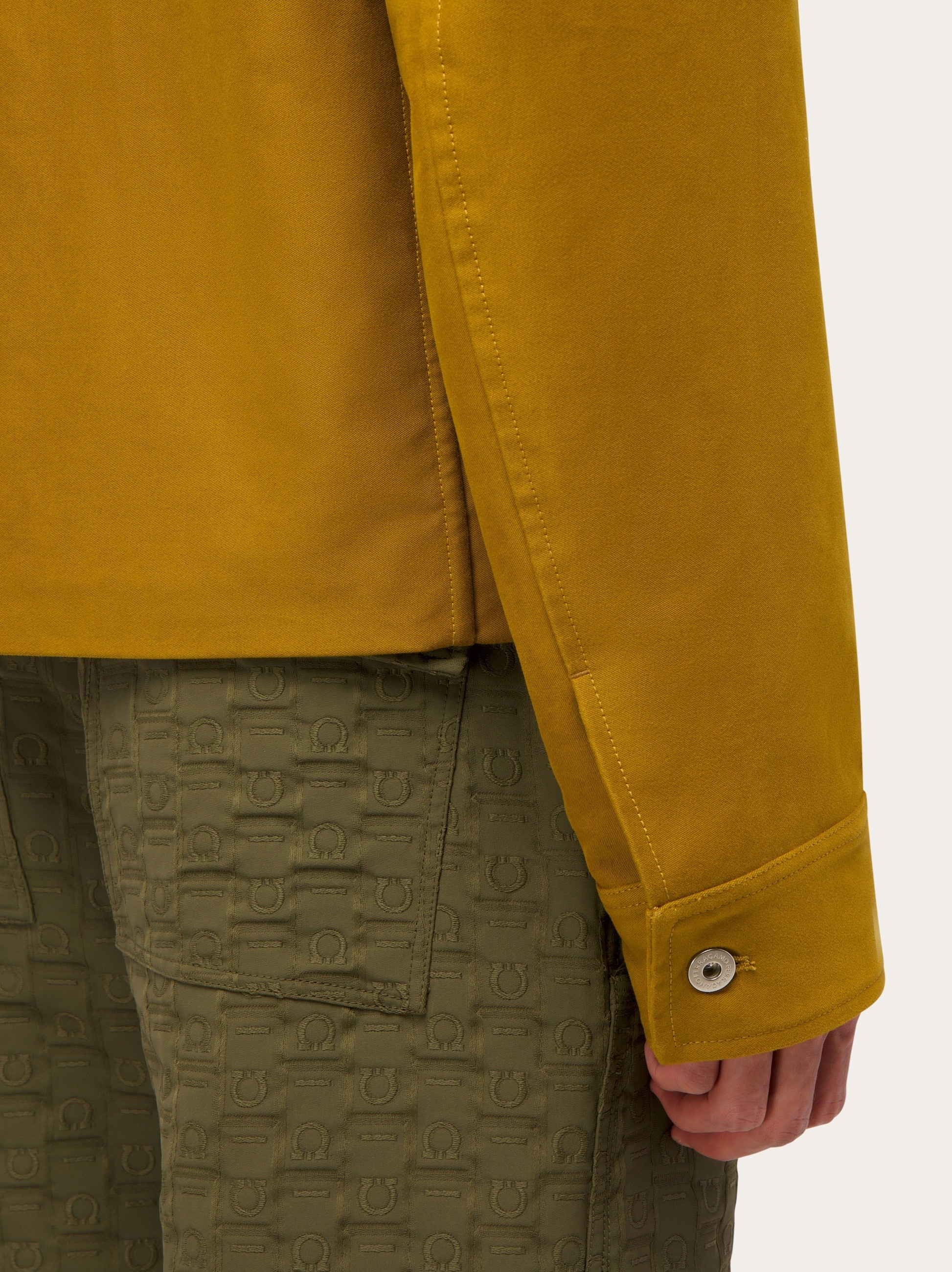 Blouson with applied pockets - 6