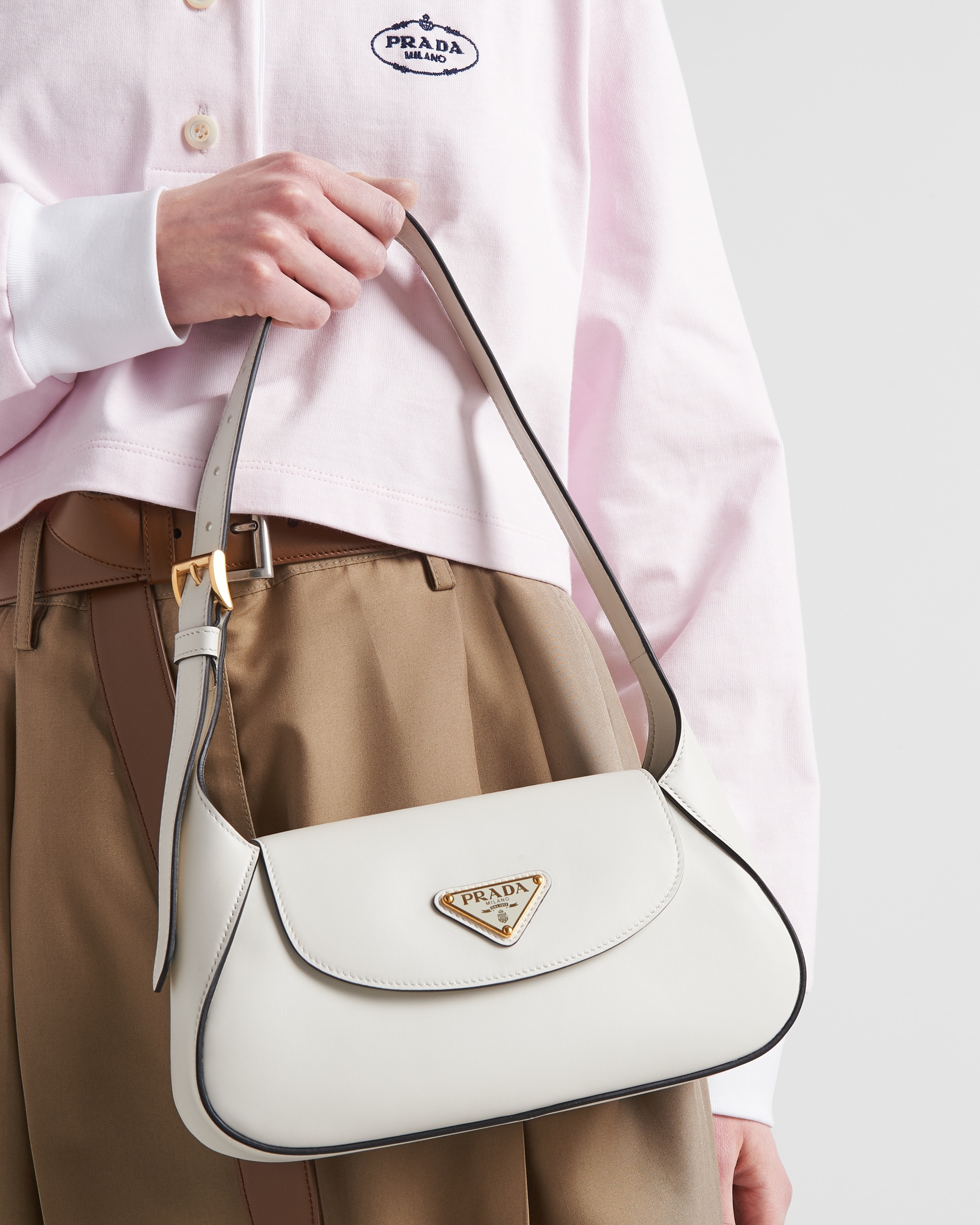 Small leather shoulder bag - 8