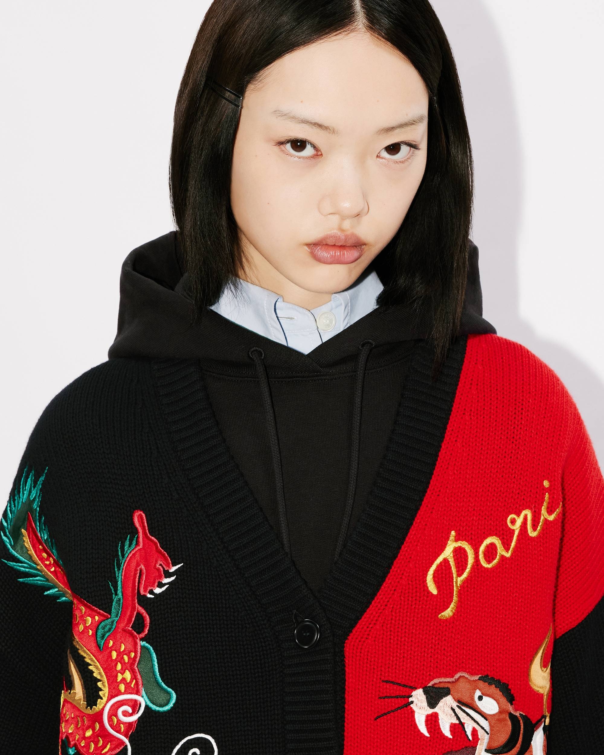 'Year of the Dragon' embroidered genderless cardigan - 11