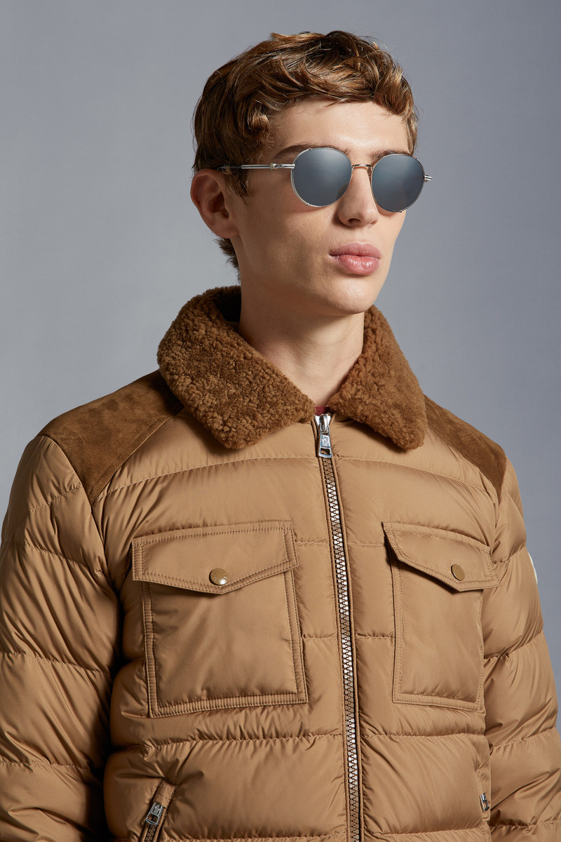 Moncler Round Sunglasses outlook