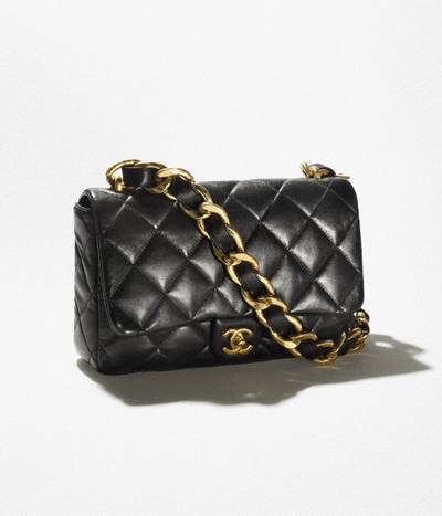 CHANEL Large Flap Bag outlook