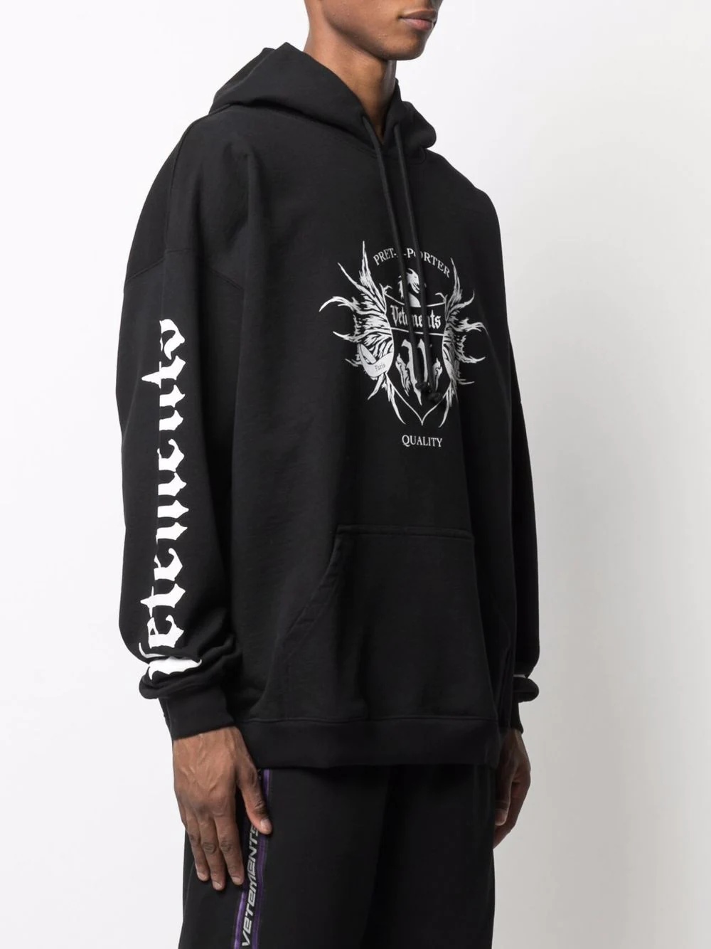 logo-print long-sleeved hoodie - 4