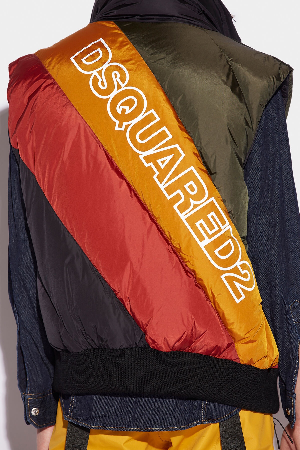 D-QUILTING PUFFER VEST - 5