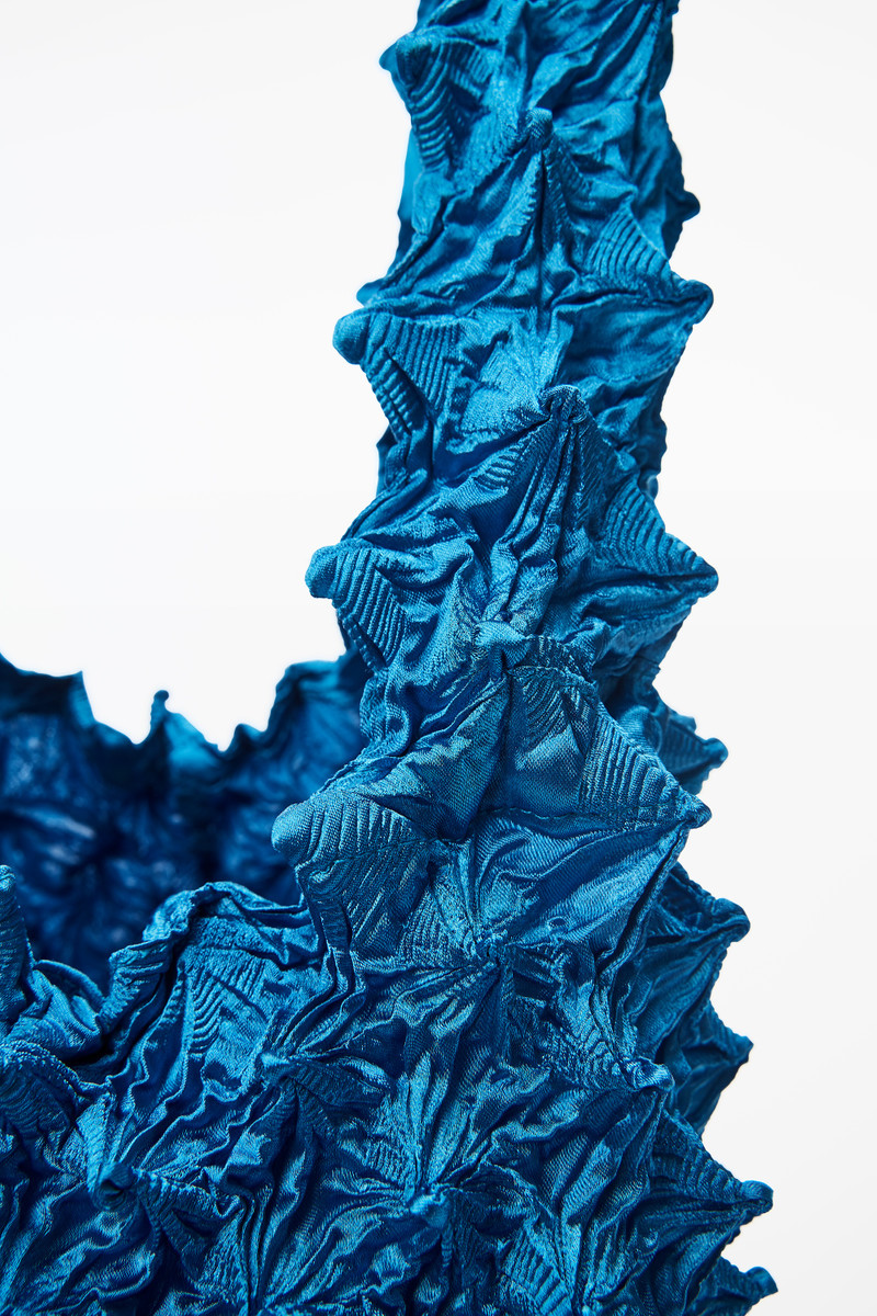 Alexander Wang EXPANDABLE SHIBORI MINI SHOPPER outlook