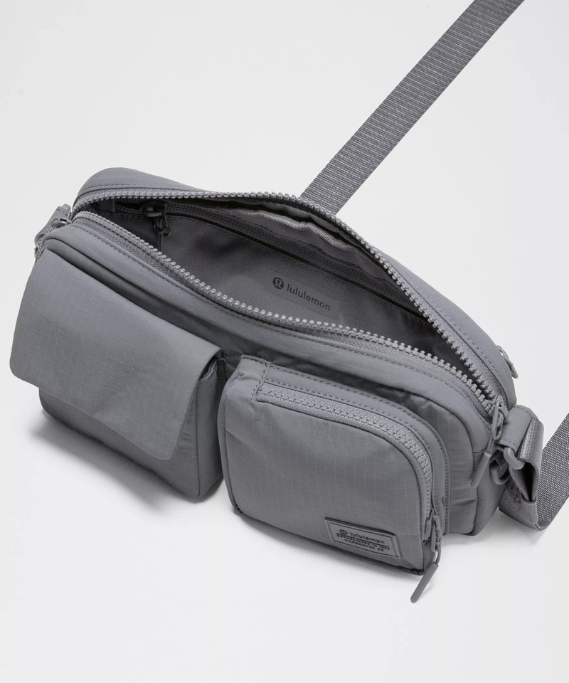 Multi-Pocket Crossbody Bag 2.5L 4