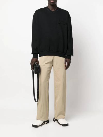 JACQUEMUS logo-patch V-neck sweatshirt outlook