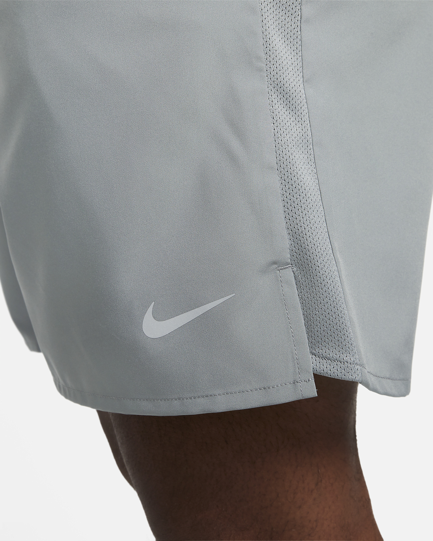 Nike Challenger Men's Dri-FIT 7" Brief-Lined Running Shorts - 15