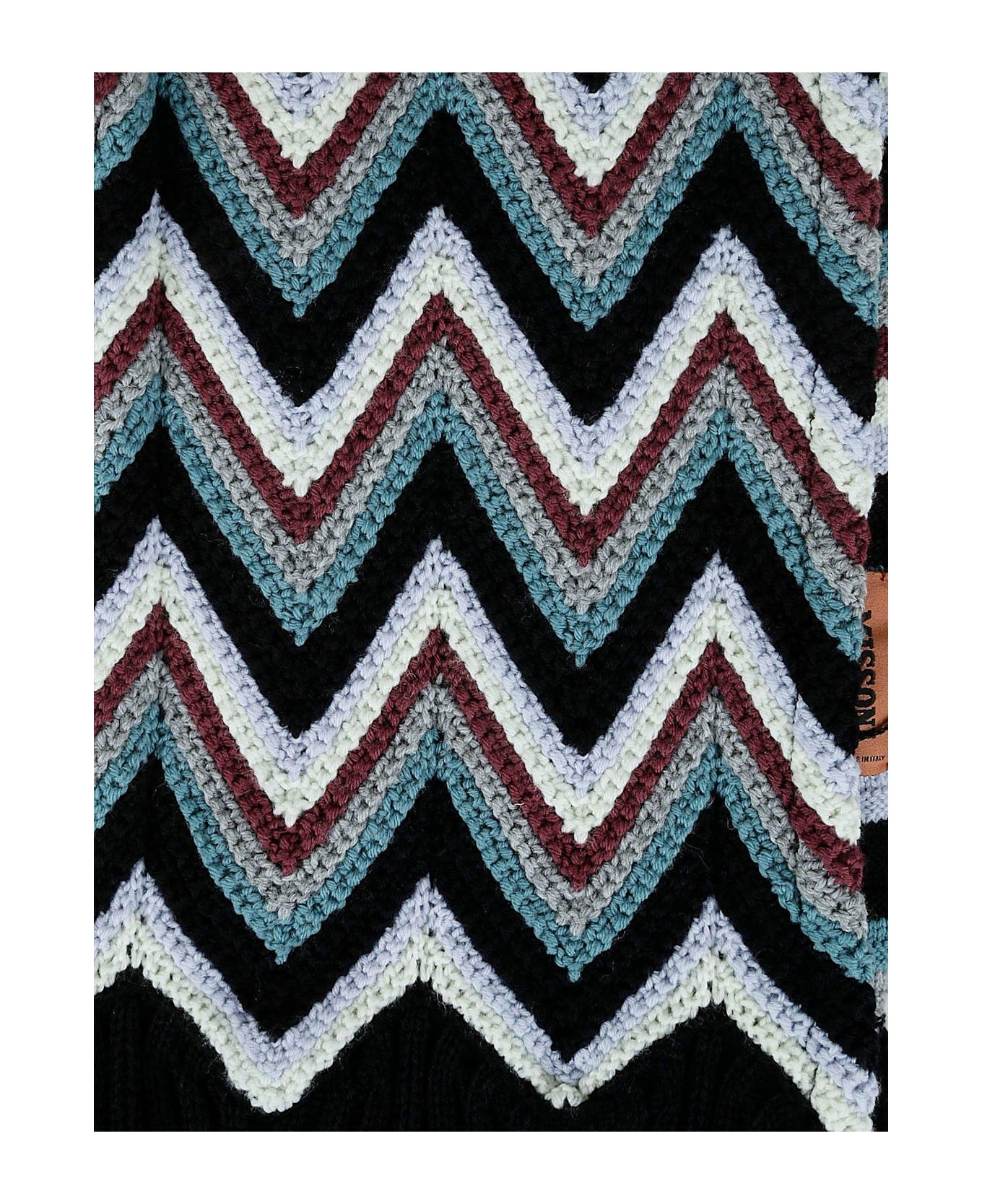 Zig-zag Pattern Knitted Scarf - 2