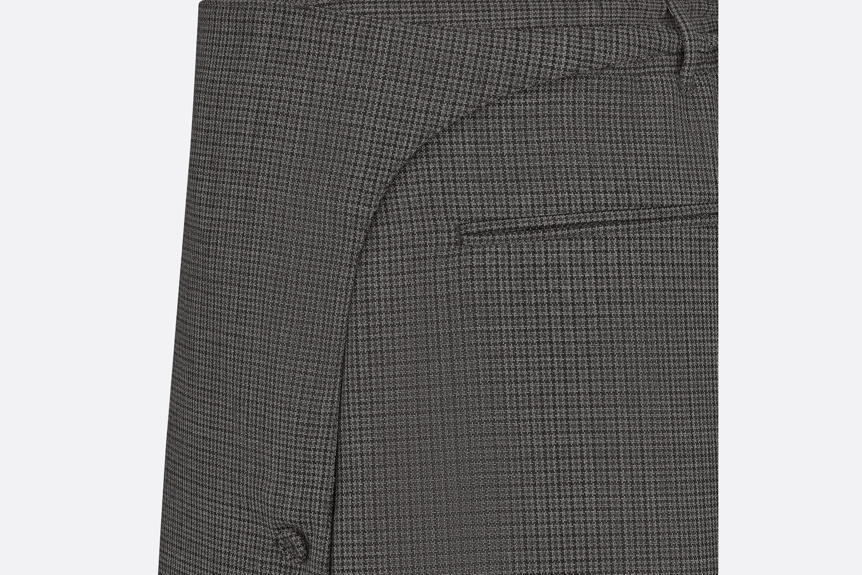 Tailored Shorts with Tied Bow - 7