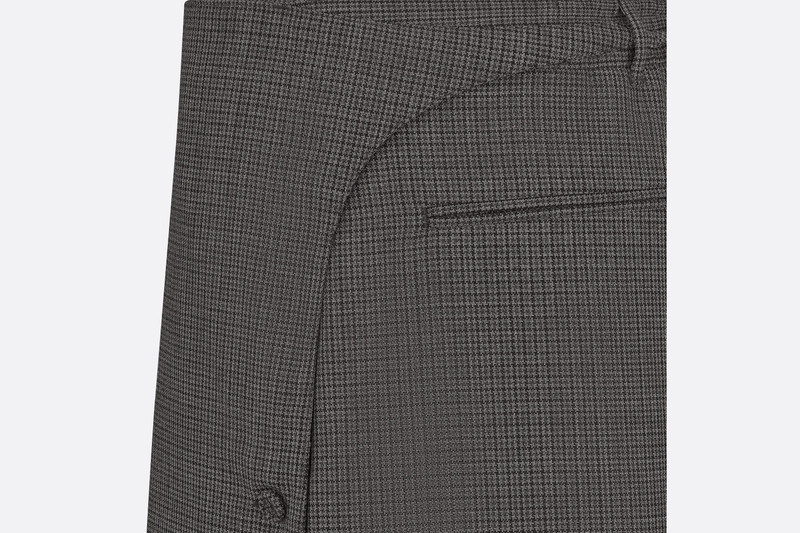 Tailored Shorts with Tied Bow 7