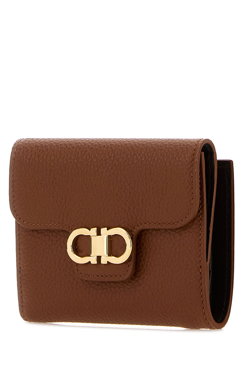 FERRAGAMO Caramel leather wallet outlook