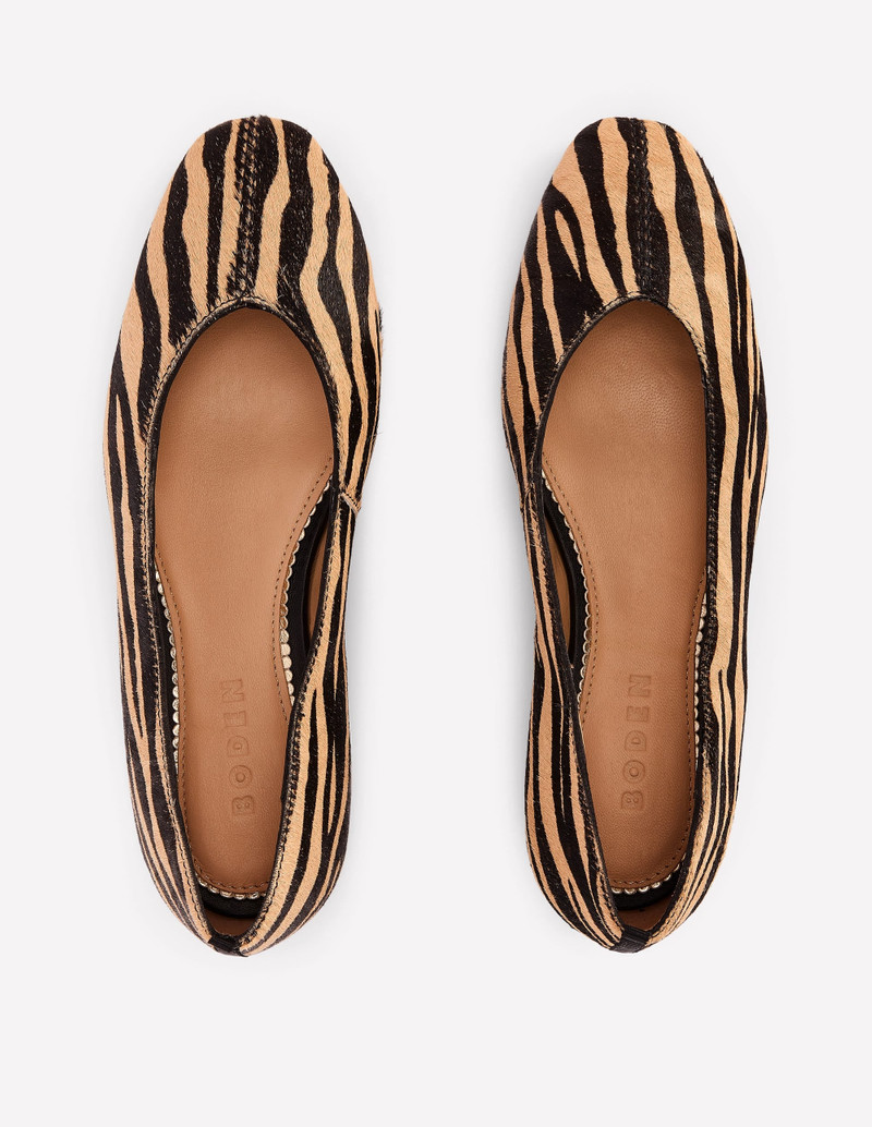 High Cut Stitch Detail Flats-Black/White 6