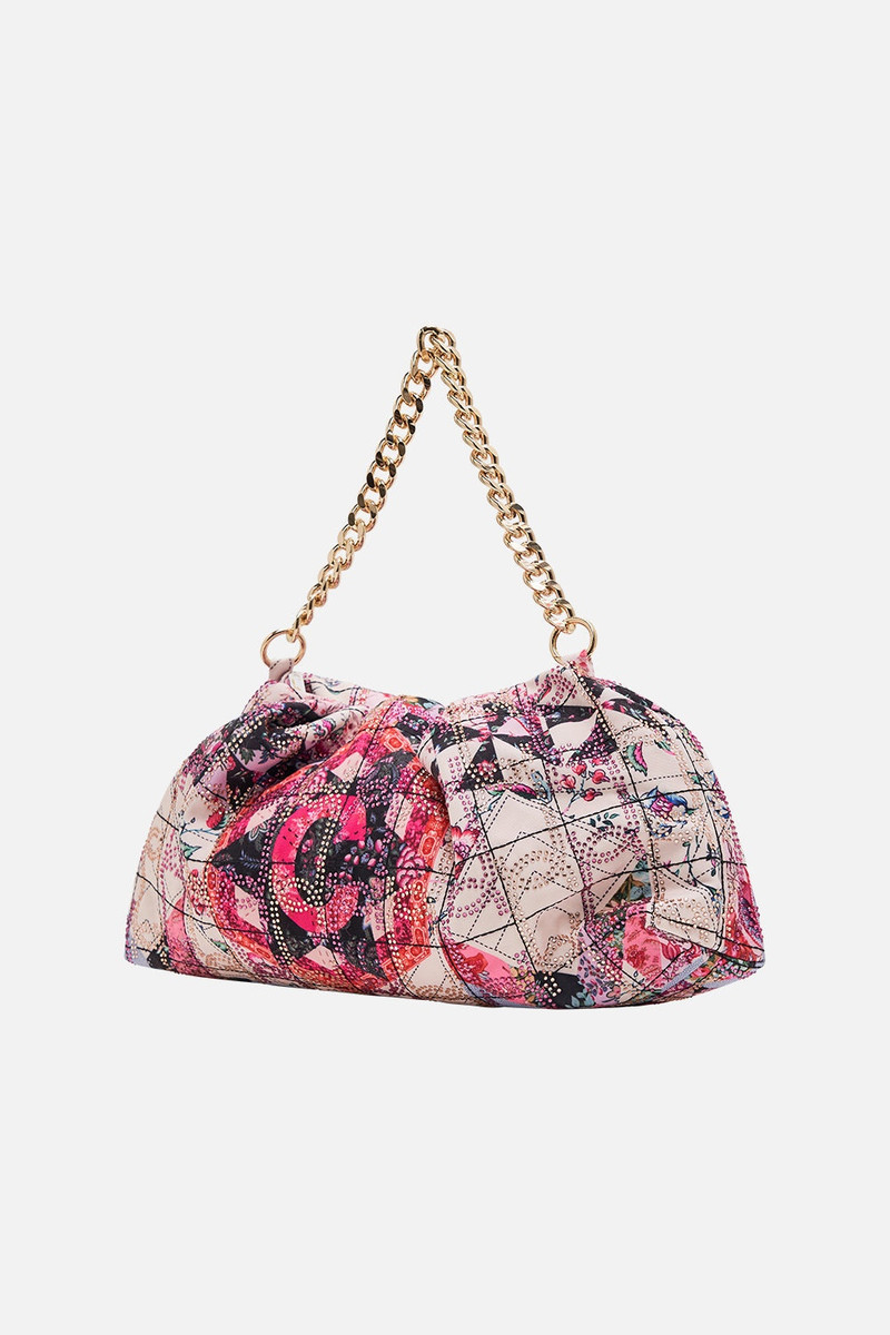 CAMILLA OVERSIZED CLUTCH WITH CHAIN outlook