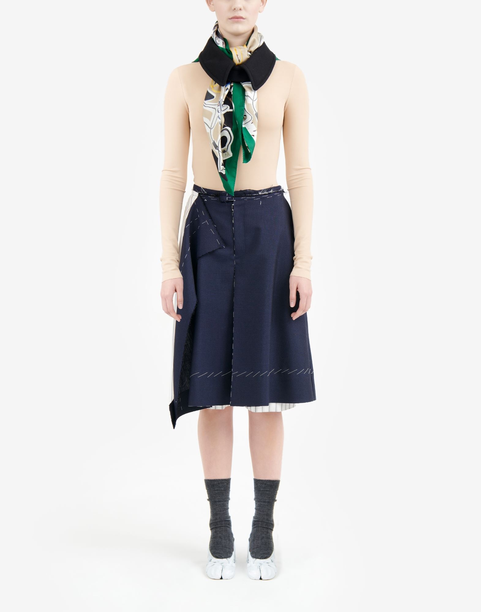 Anonymity of the lining skirt - 2