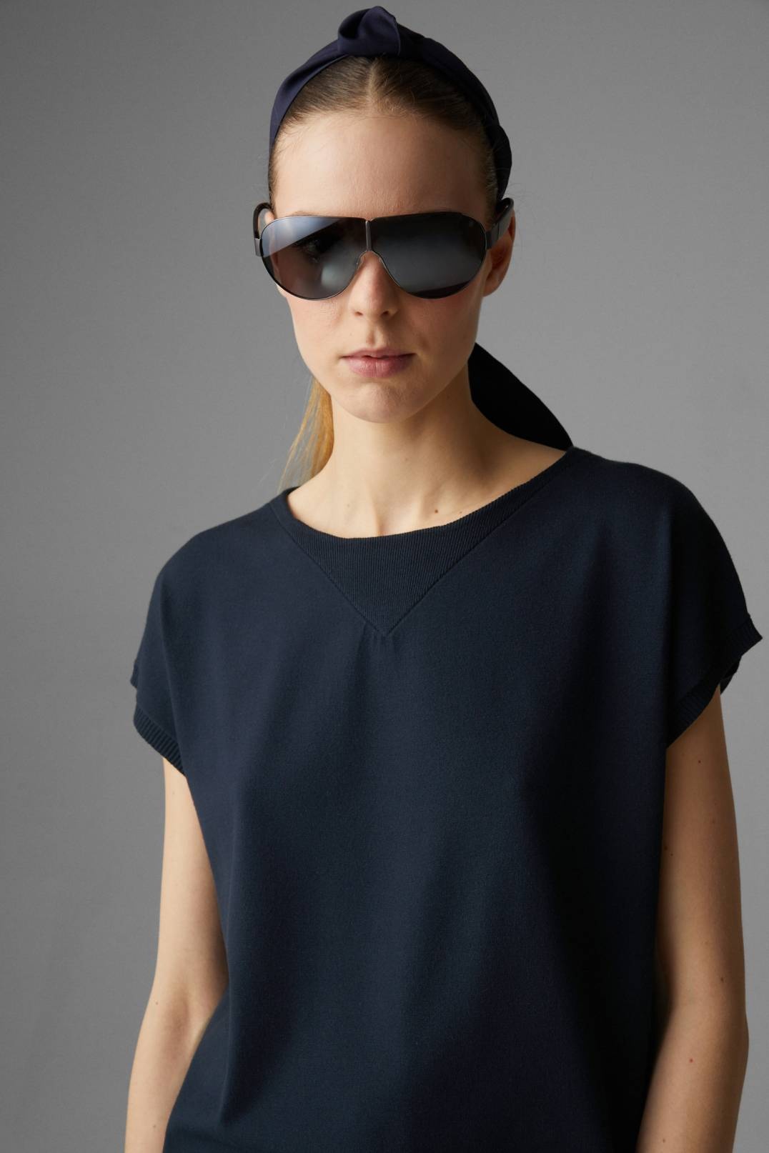 SEIJA KNITTED TOP IN NAVY BLUE - 4