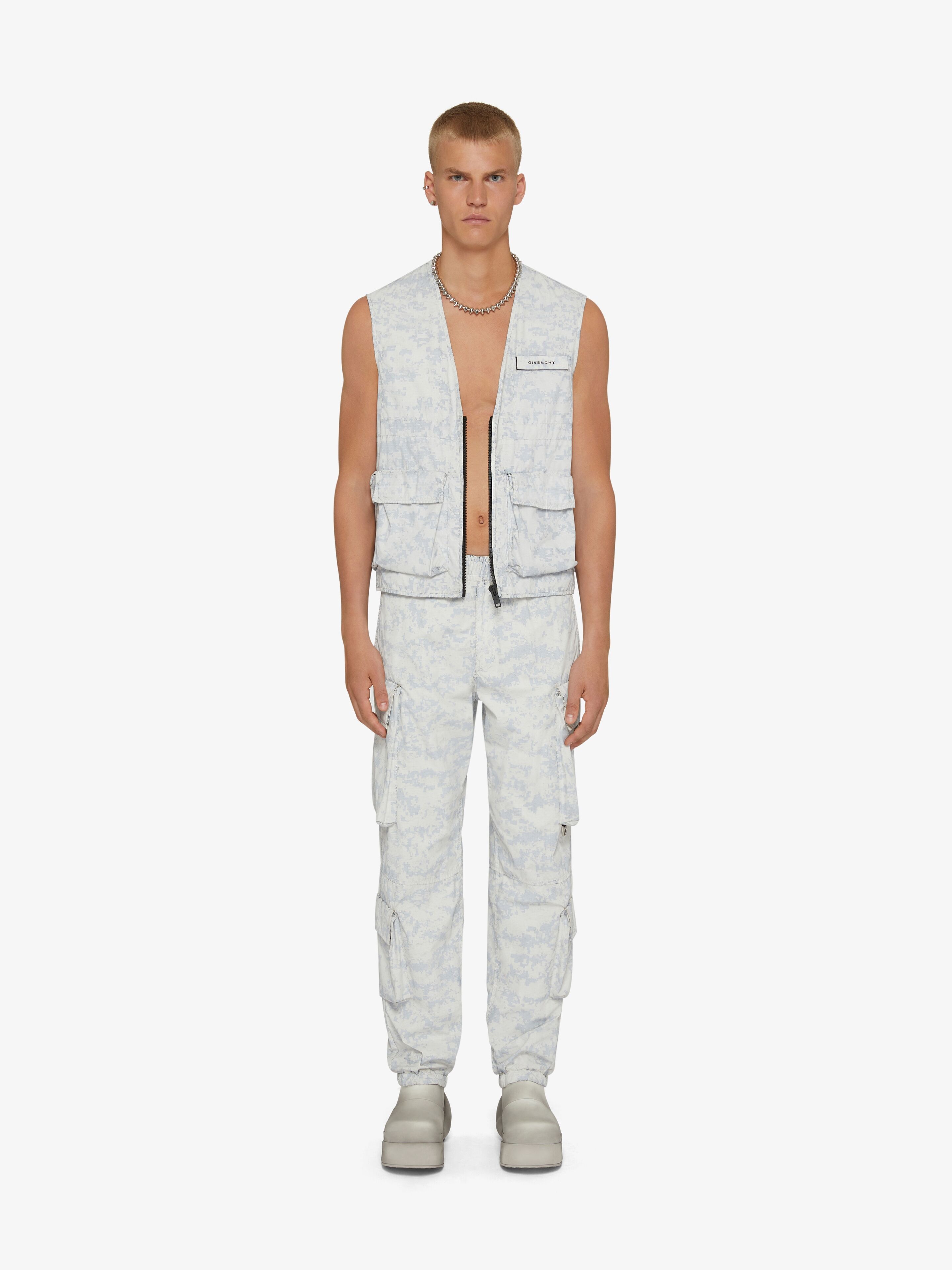 SLEEVELESS CARGO JACKET - 2
