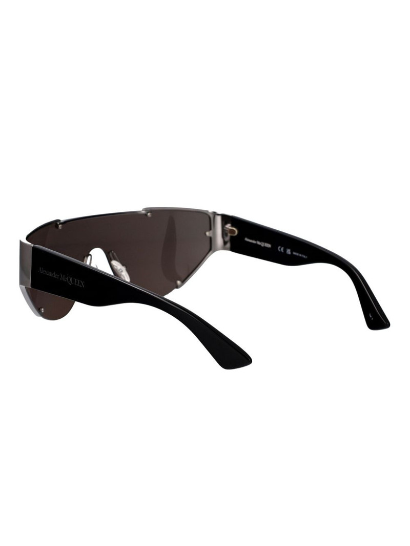 AMQ the grip shield-frame sunglasses 4