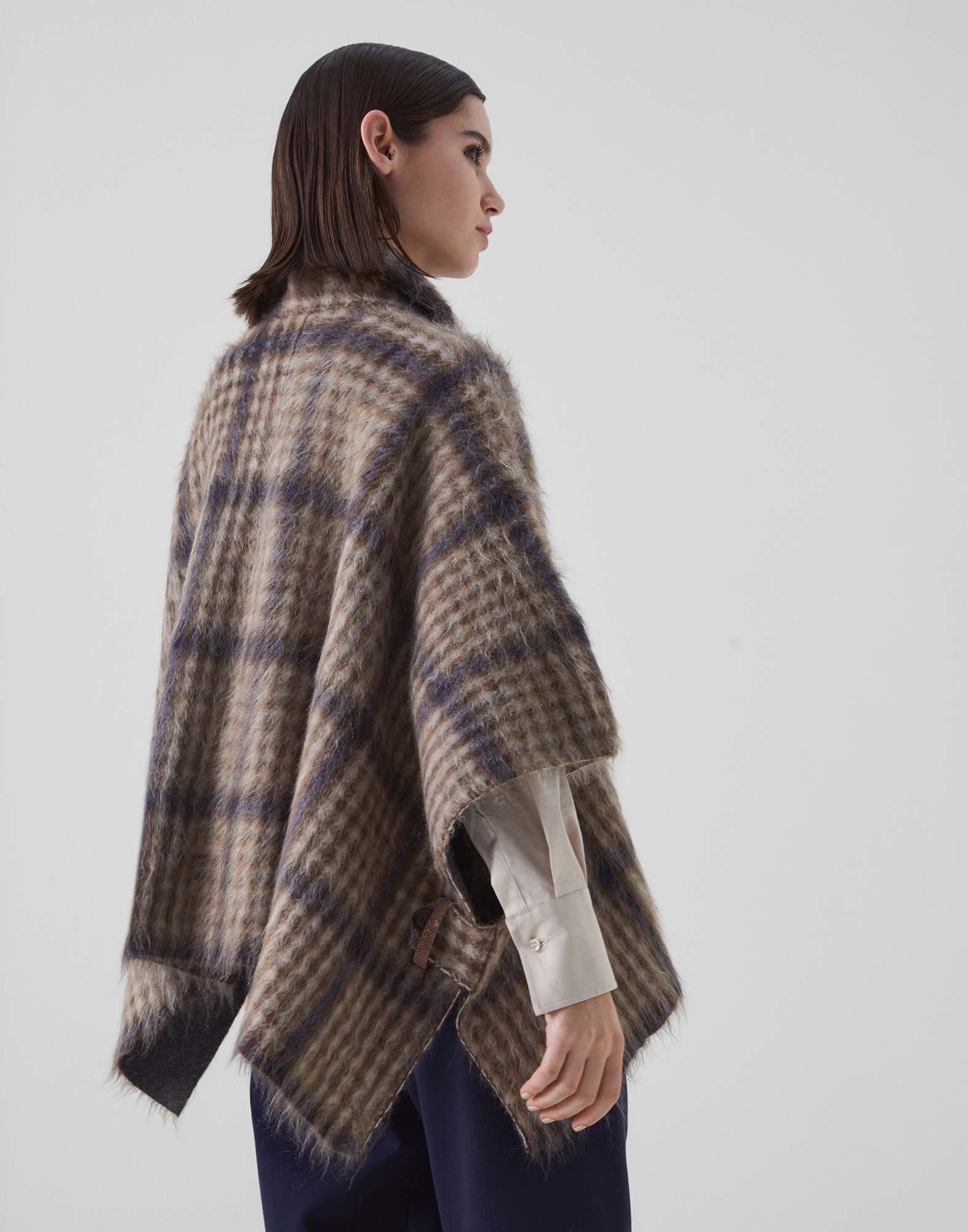 Tartan intarsia double knit cape in virgin wool, mohair and cashmere - 2