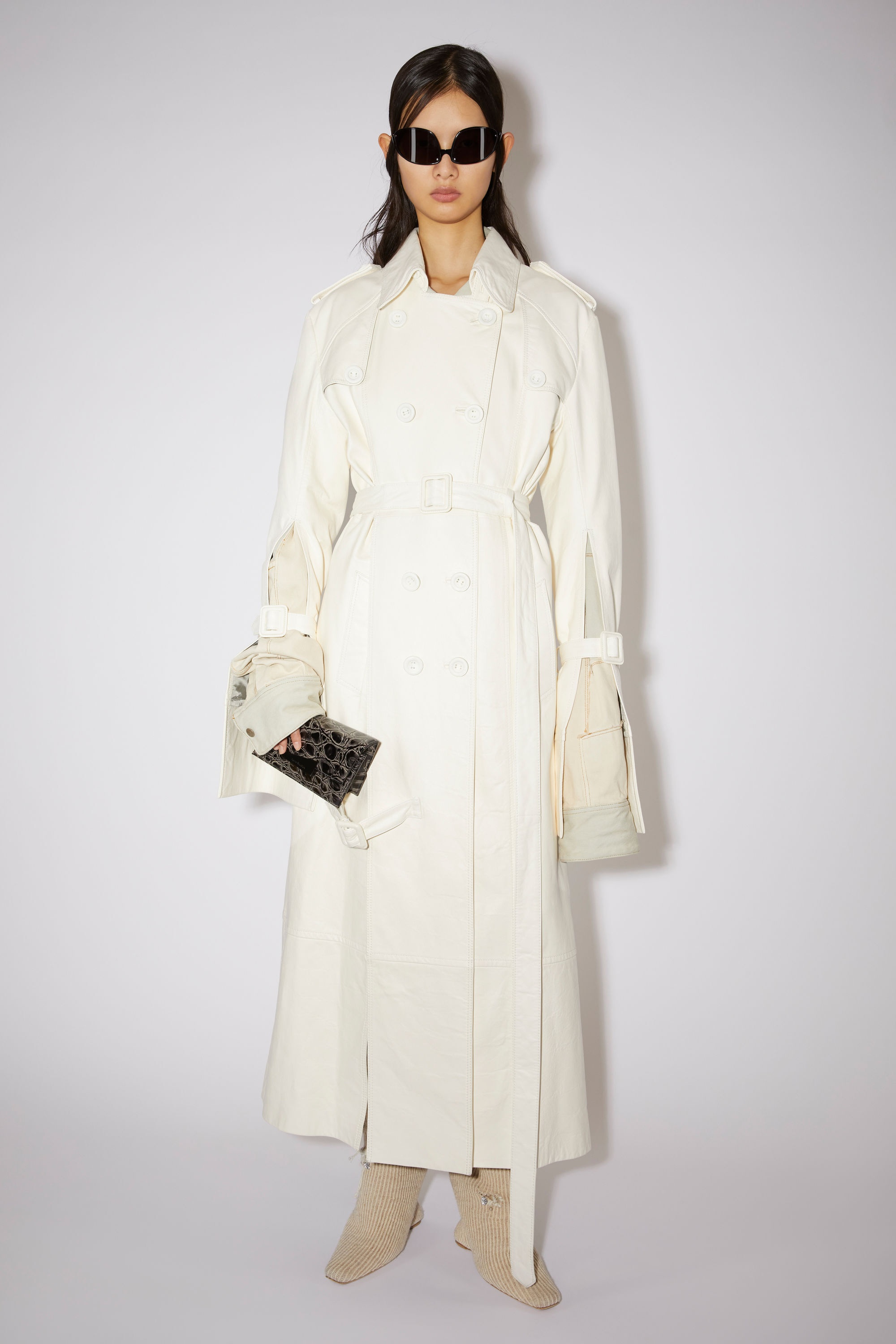 Double-breasted leather trench coat - Off white - 2