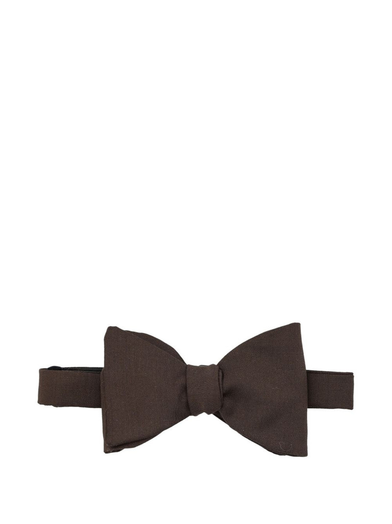 sel-tie bow tie 1