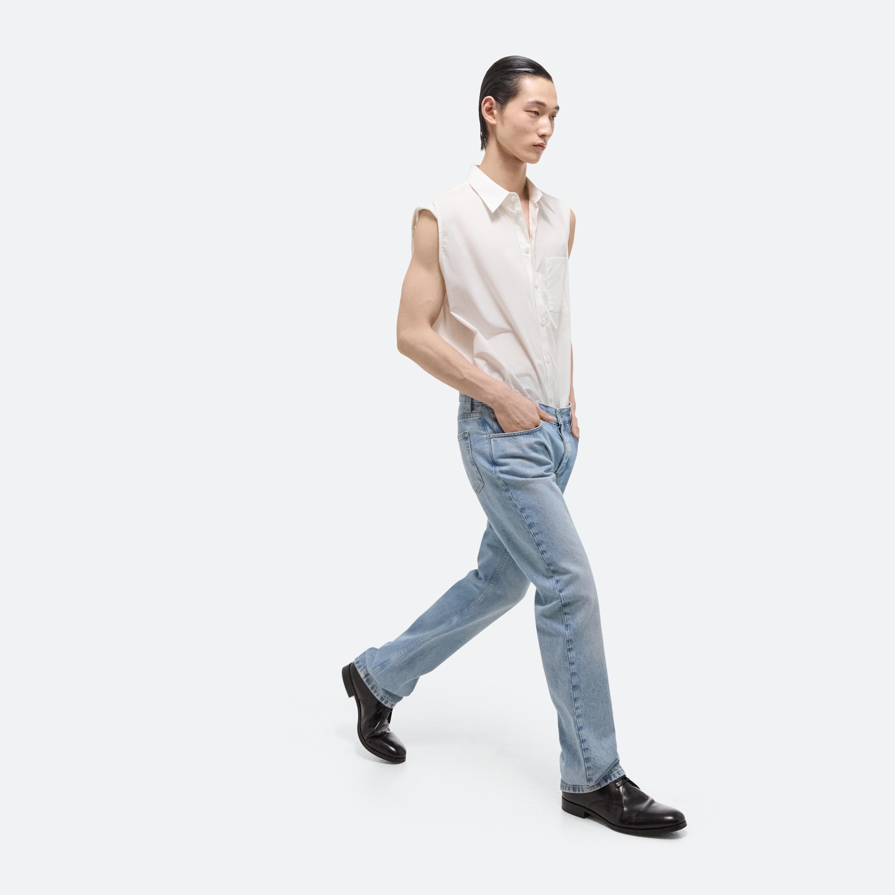 LOW-RISE STRAIGHT JEANS - 7