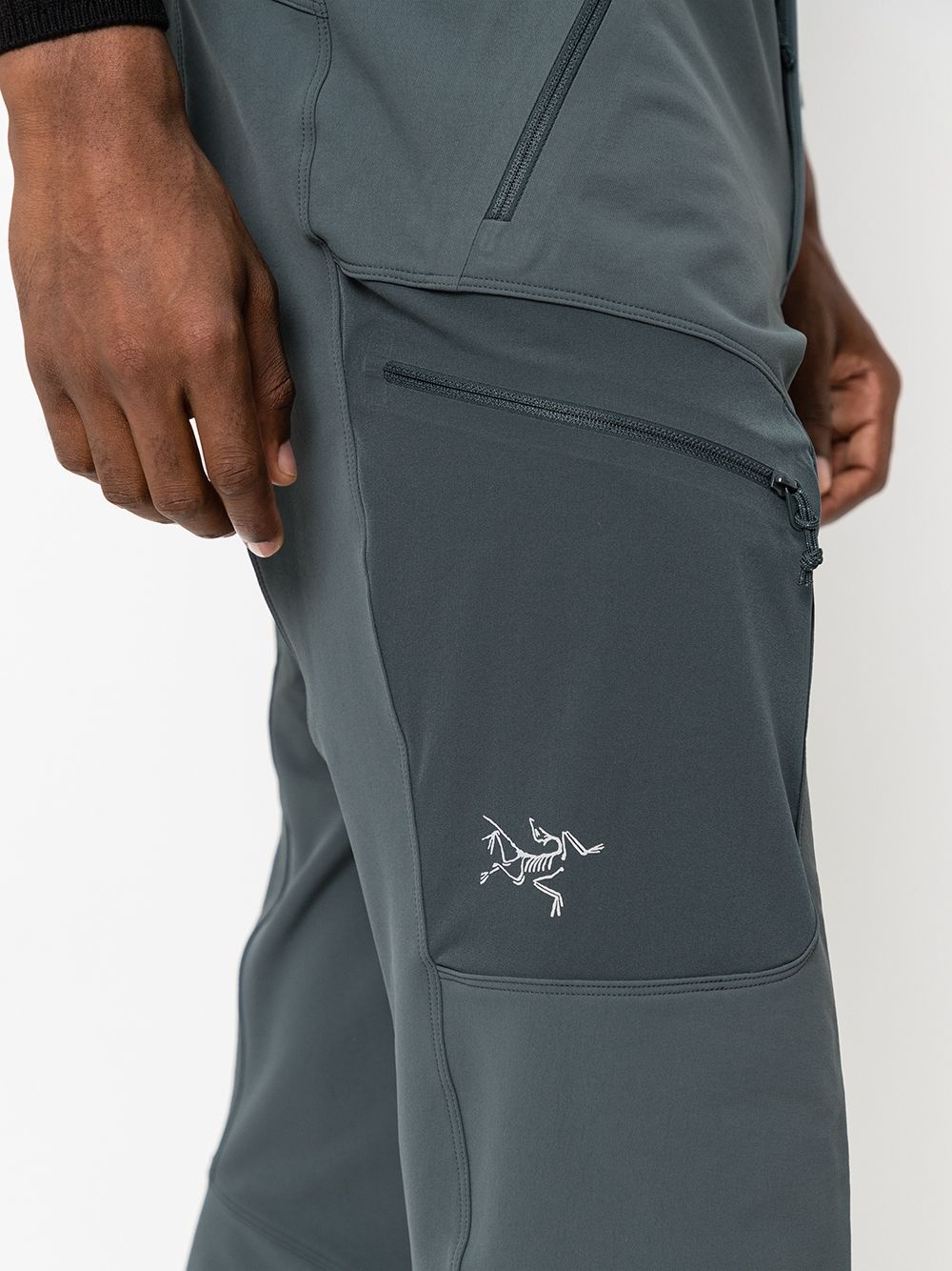 Gamma Ar slim-fit performance trousers - 4