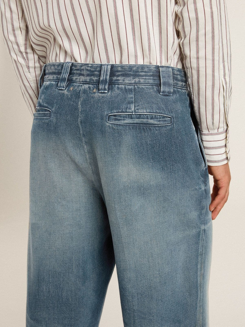 Men's denim chinos with distressed details 5