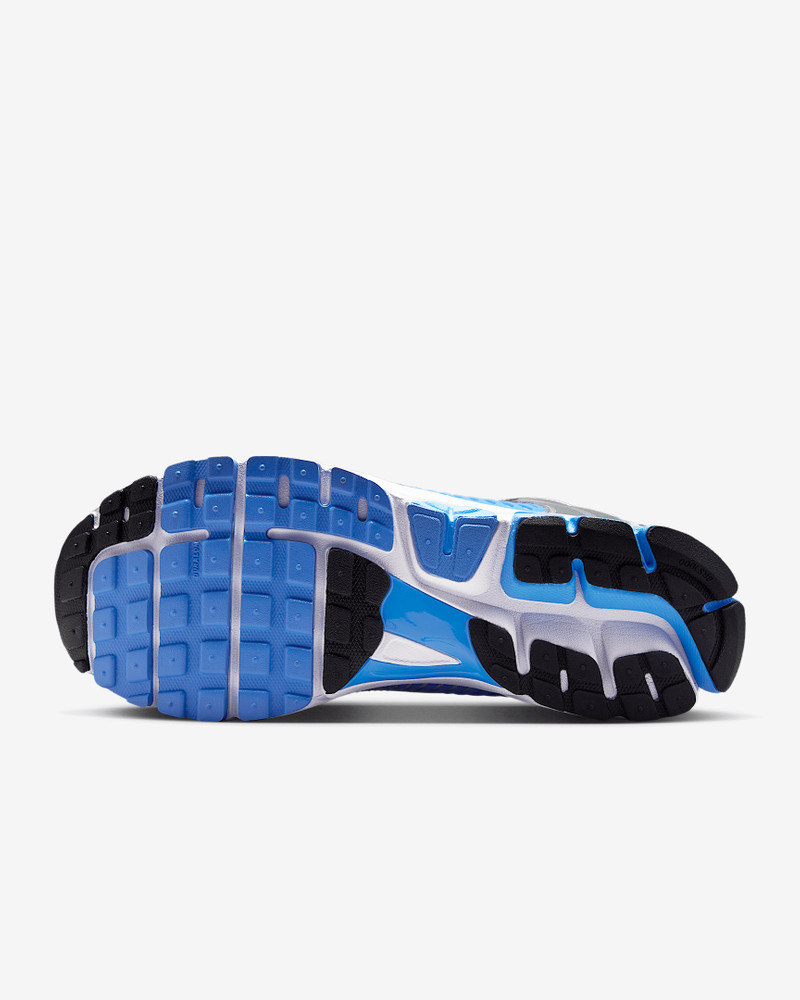 Nike Nike Zoom Vomero 5 Men's Shoes outlook